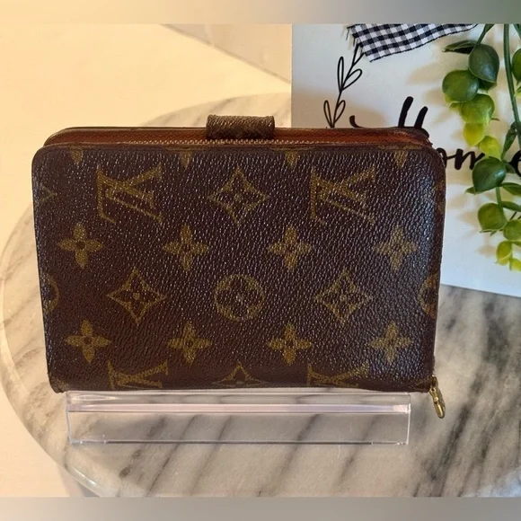 Louis Vuitton Brown Monogram Zippy Wallet 1998 SP0948 Cleaned Professional 6x4 - Picture 2 of 16